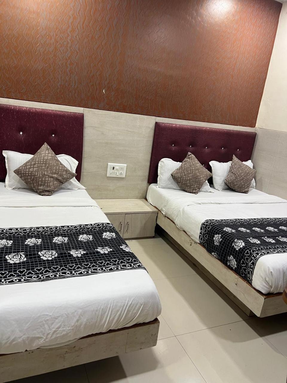 Hotel Kf Residency Bombay Exterior foto